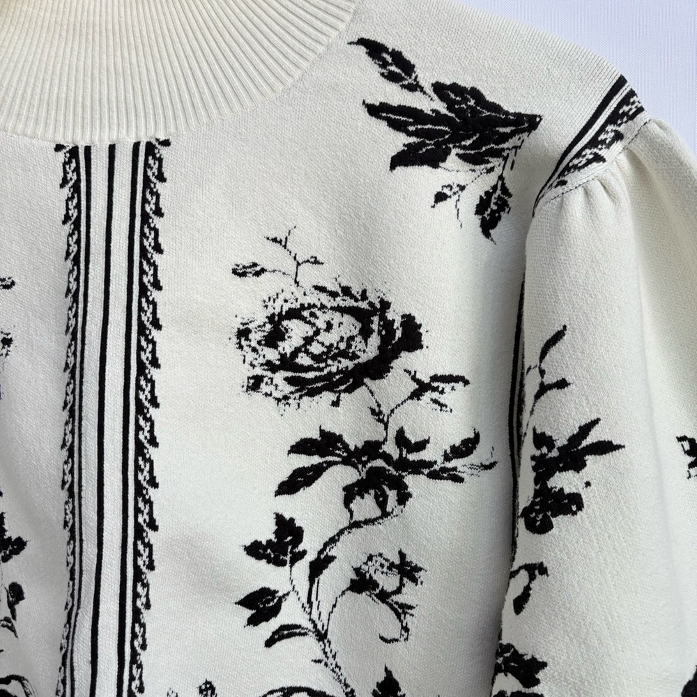 NWT Anthropologie Balloon-Sleeve Embroidered 3D Flowers Turtleneck Sweater - Picture 17 of 17
